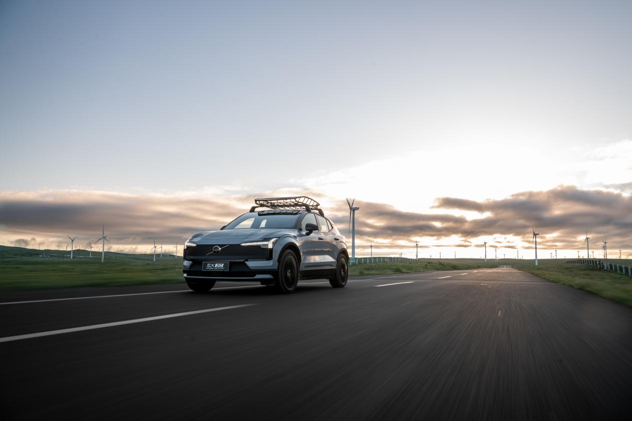 北欧高智感纯电SUV运动版，沃尔沃EX30 Cross Country正式上市