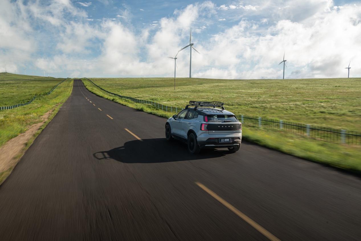 北欧高智感纯电SUV运动版，沃尔沃EX30 Cross Country正式上市