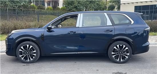 华为乾崑科技旗舰大六座 宝骏华境S更多信息